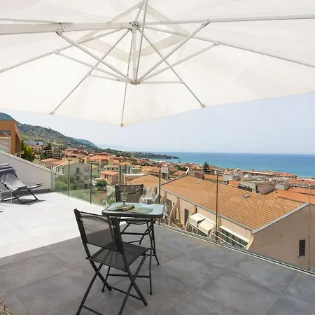 Terrazza Vista Mare Su Cefalu' Apartment *